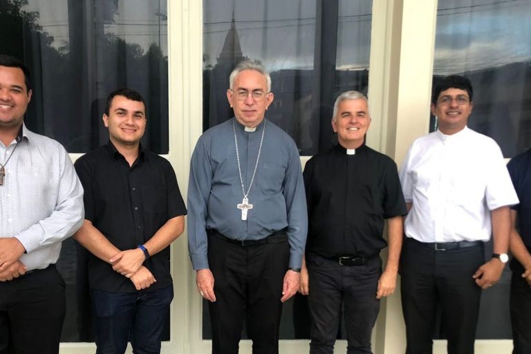 824c6ff1-f6d2-4b70-b5c5-ccff7dba13de