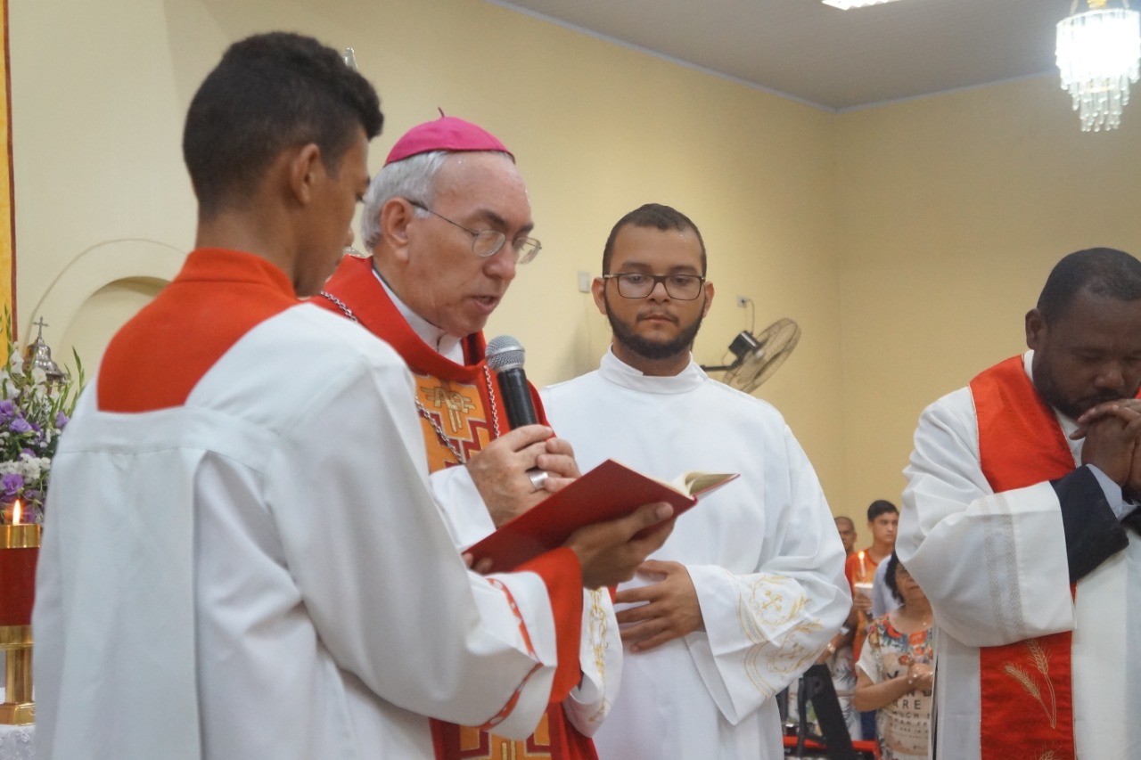 Jovens E Adultos Recebem Sacramento Da Crisma Em Alian A Diocese De Nazar