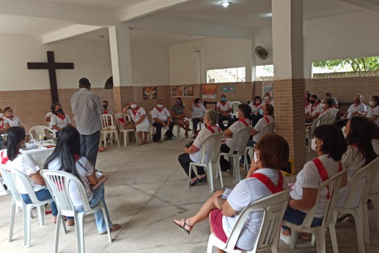 4c72eeb8-30d3-4871-ae76-74da8c7c8698