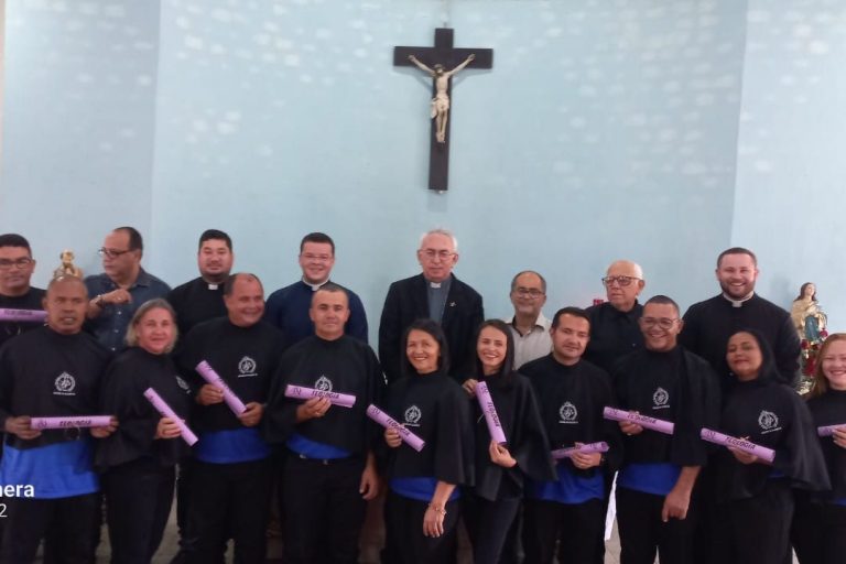 d5a8ccbb-9762-49ad-9912-498566ca3282