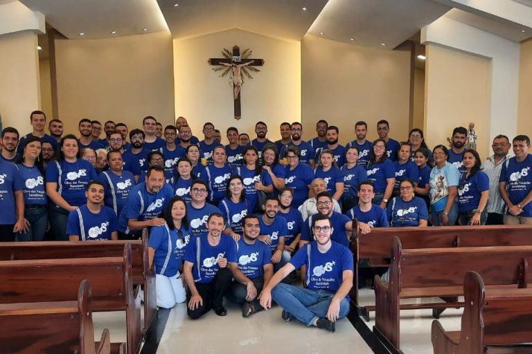 f6a9b200-8323-4104-be1d-e703e21cb2ab