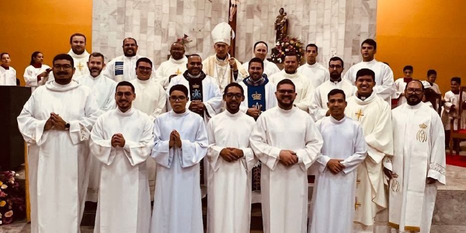 14b8c29c-964c-4eac-8b57-c9e544690cd0