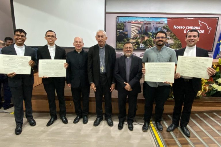 4ab306d1-37f9-41c2-854c-94a025df00aa